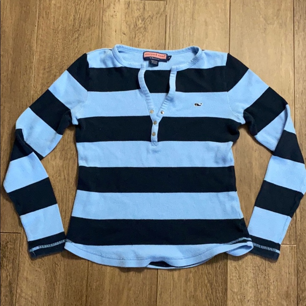 Vineyard vines knit top, medium
